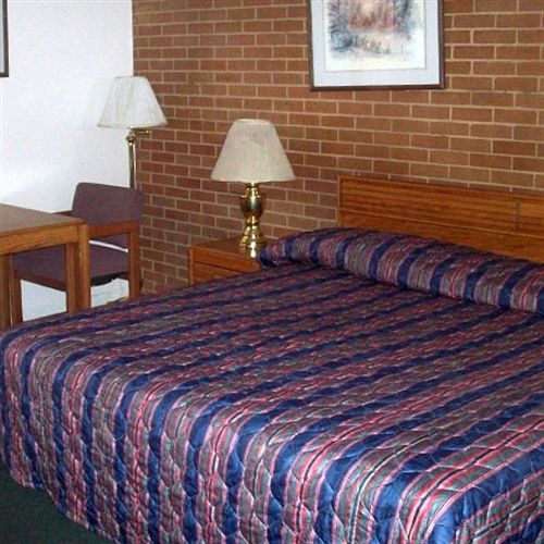 Provo Travelers Inn Стая снимка